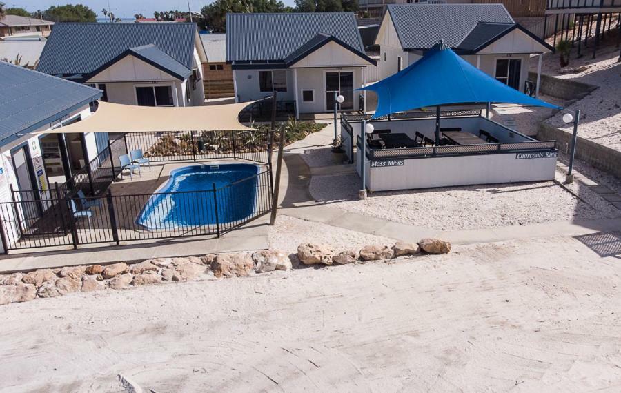 Oceanside Village Denham Exterior foto